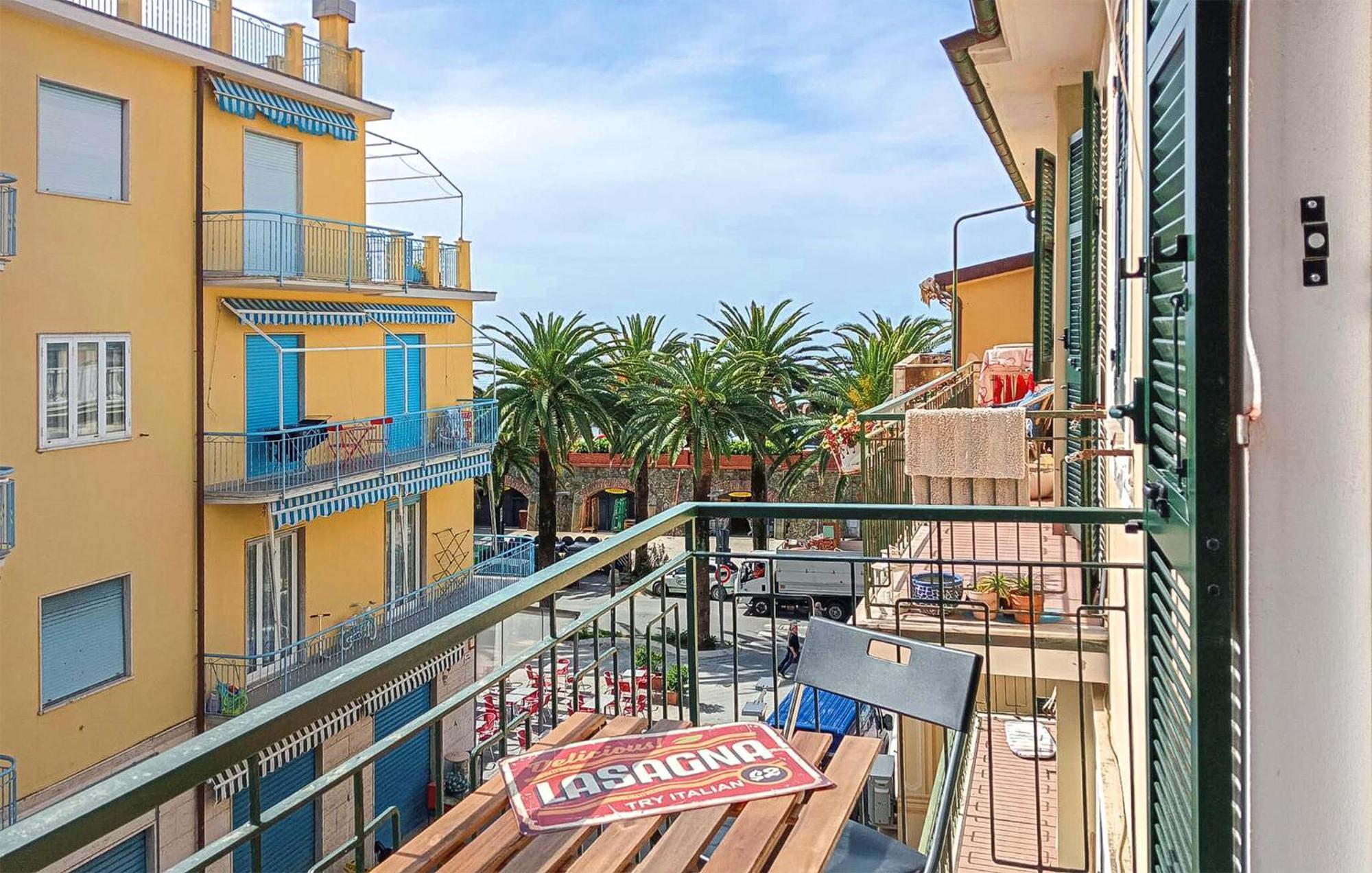Nice Apartment In Moneglia With Kitchen Buitenkant foto
